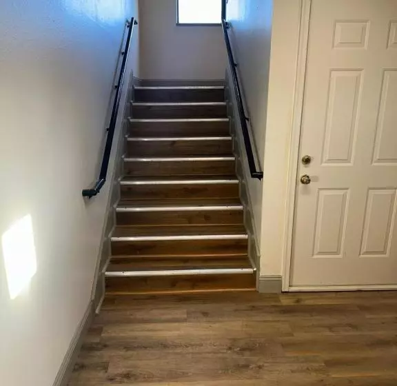 فندق على الطريق Rosewood Inn