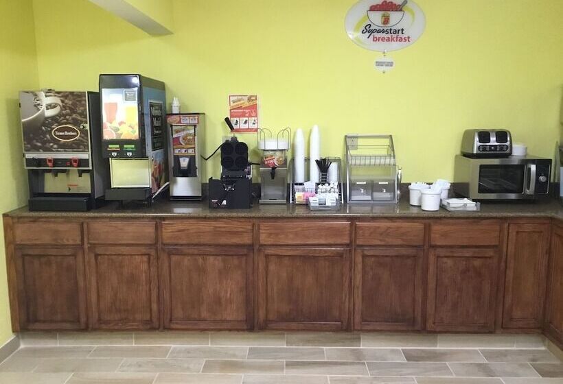 מוטל Super 8 By Wyndham Anamosa Ia