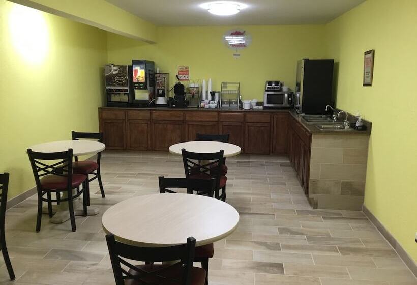 מוטל Super 8 By Wyndham Anamosa Ia