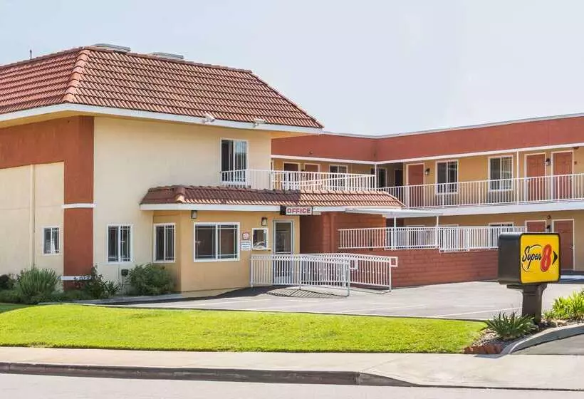 Мотель Super 8 By Wyndham Azusa