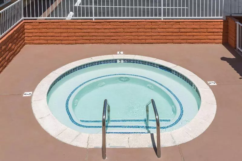 Мотель Super 8 By Wyndham Azusa