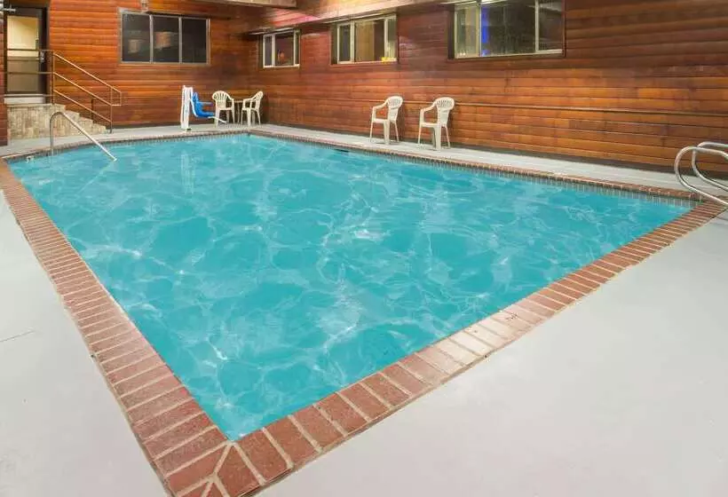 모텔 Super 8 By Wyndham Baker City