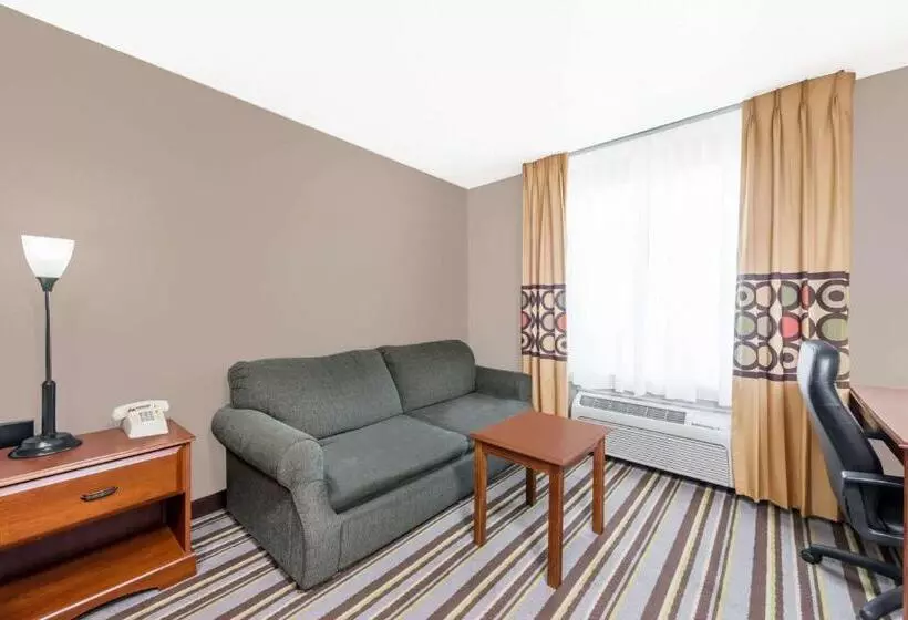 فندق على الطريق Super 8 By Wyndham Bolivar