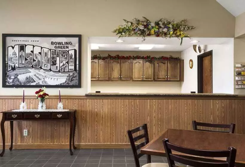 מוטל Super 8 By Wyndham Bowling Green