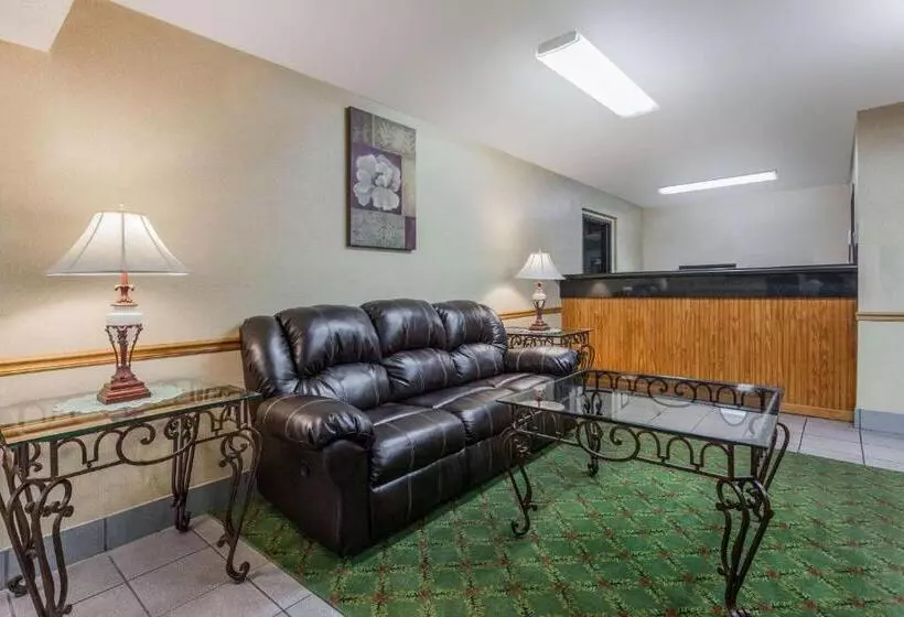 모텔 Super 8 By Wyndham Carrollton