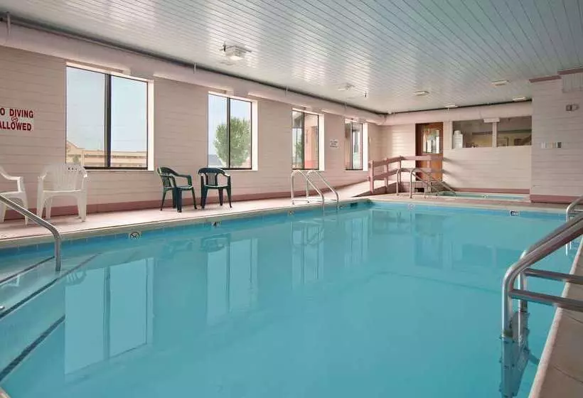 モーテル Super 8 By Wyndham Crawfordsville