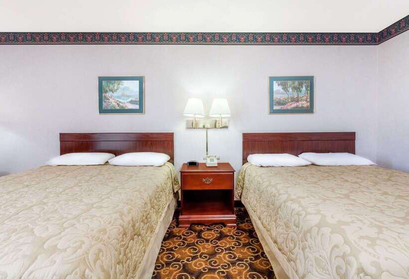 مُتل Super 8 By Wyndham Evansville North