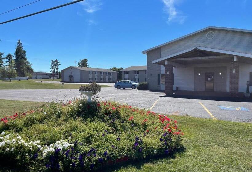 مُتل Iron Mountain Inn & Suites