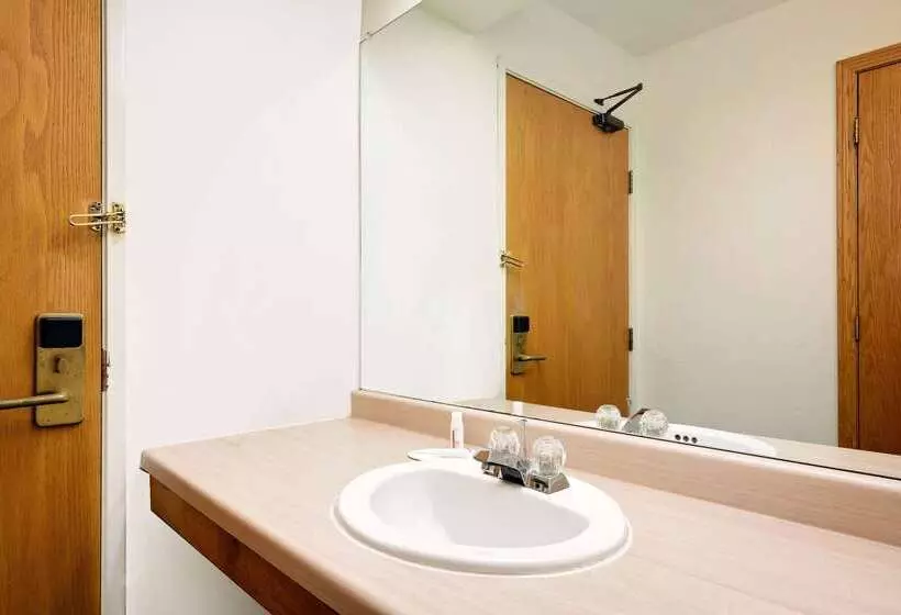 מוטל Americinn By Wyndham Mauston