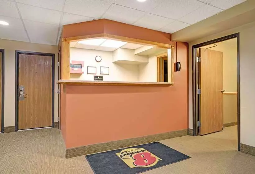 Motelli Super 8 By Wyndham Melrose