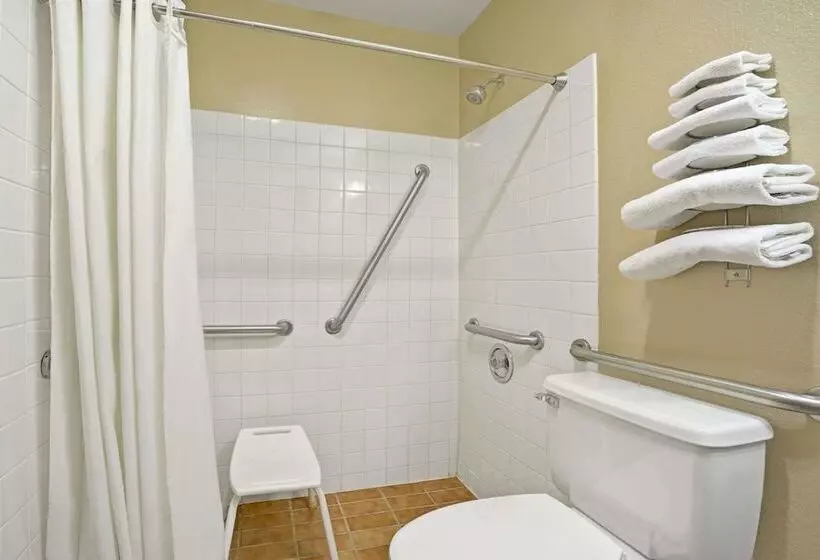 Motelli Super 8 By Wyndham Melrose