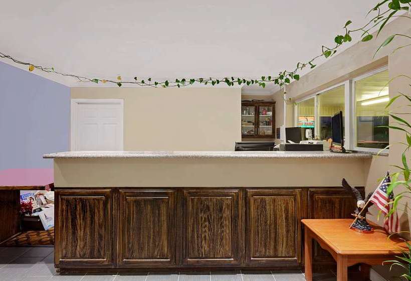 モーテル Super 8 By Wyndham Siloam Springs