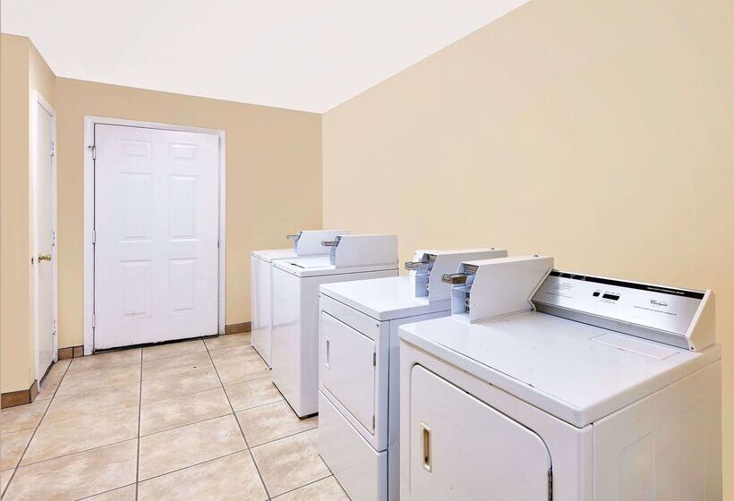 モーテル Super 8 By Wyndham Siloam Springs