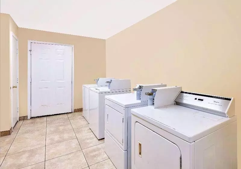 モーテル Super 8 By Wyndham Siloam Springs