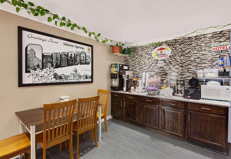 モーテル Super 8 By Wyndham Siloam Springs