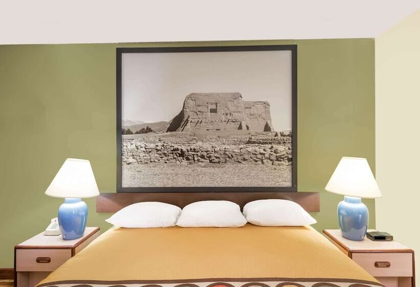 모텔 Super 8 By Wyndham Socorro