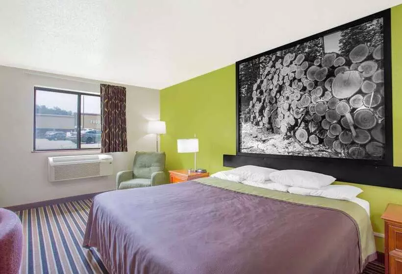 모텔 Super 8 By Wyndham South Boston Va