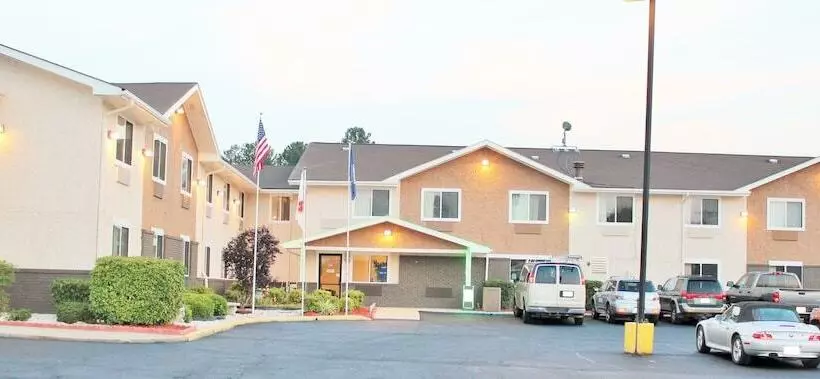 모텔 Super 8 By Wyndham South Boston Va