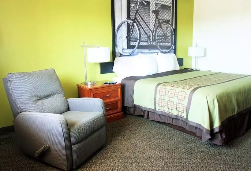 모텔 Super 8 By Wyndham South Boston Va