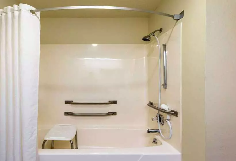 모텔 Super 8 By Wyndham Watertown Wi