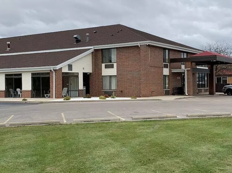 모텔 Super 8 By Wyndham Watertown Wi