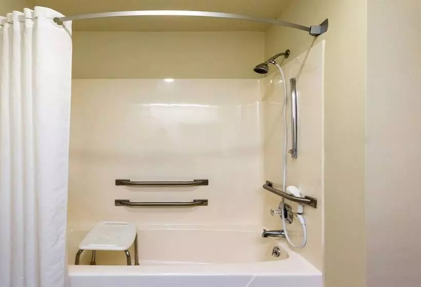 모텔 Super 8 By Wyndham Watertown Wi