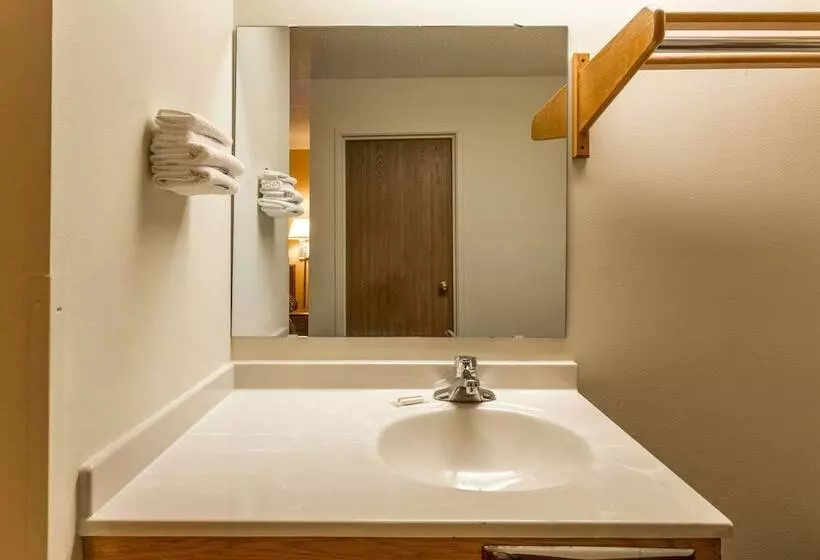 모텔 Super 8 By Wyndham Watertown Wi