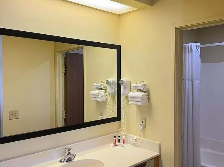 모텔 Super 8 By Wyndham Watertown Wi