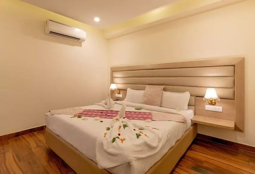 ホテル White Rock By The Solitaire Hospitality