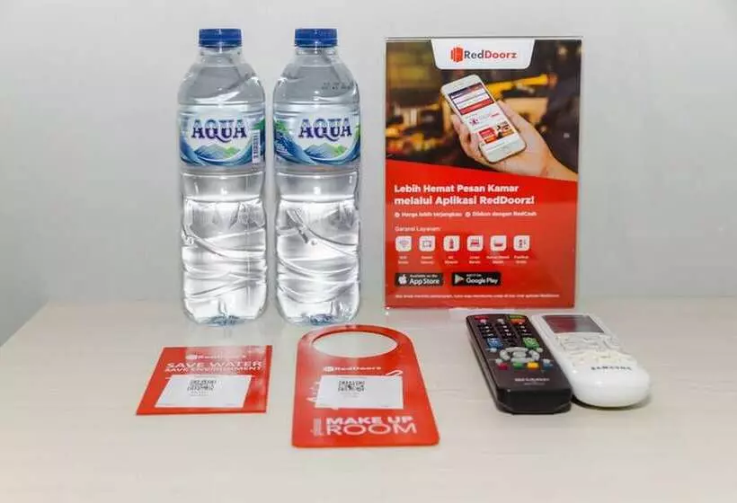 ペンション Reddoorz Plus Near Transmart Kairagi Dua Manado