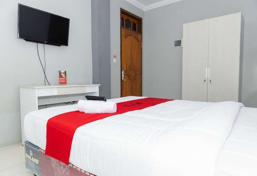 פנסיון Reddoorz Plus Near Transmart Kairagi Dua Manado