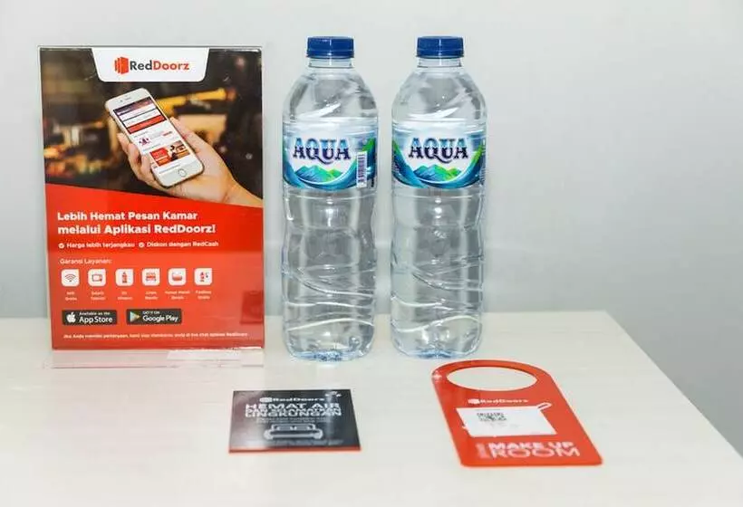 ペンション Reddoorz Plus Near Transmart Kairagi Dua Manado