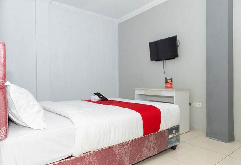 פנסיון Reddoorz Plus Near Transmart Kairagi Dua Manado