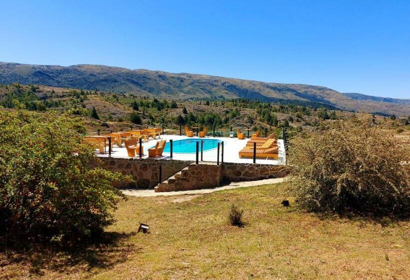 בית מלון כפרי Complejo Apus