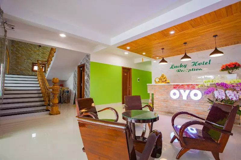 هتل Oyo 882 Lucky