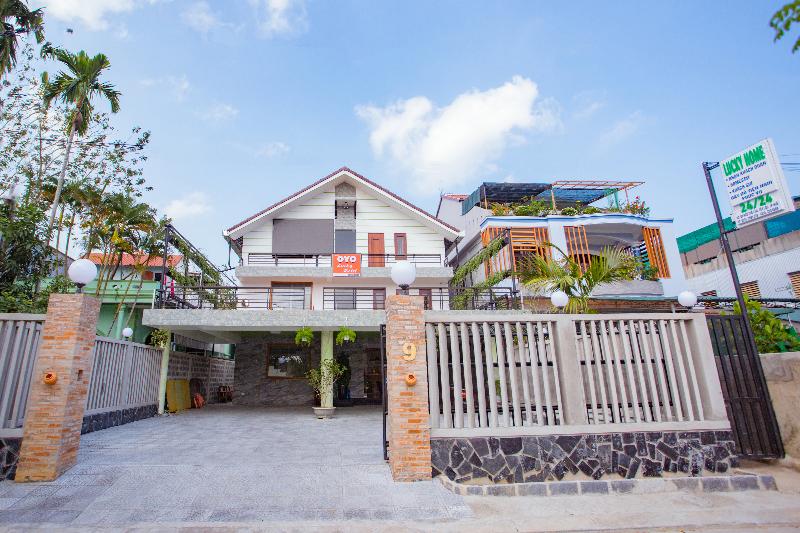 هتل Oyo 882 Lucky