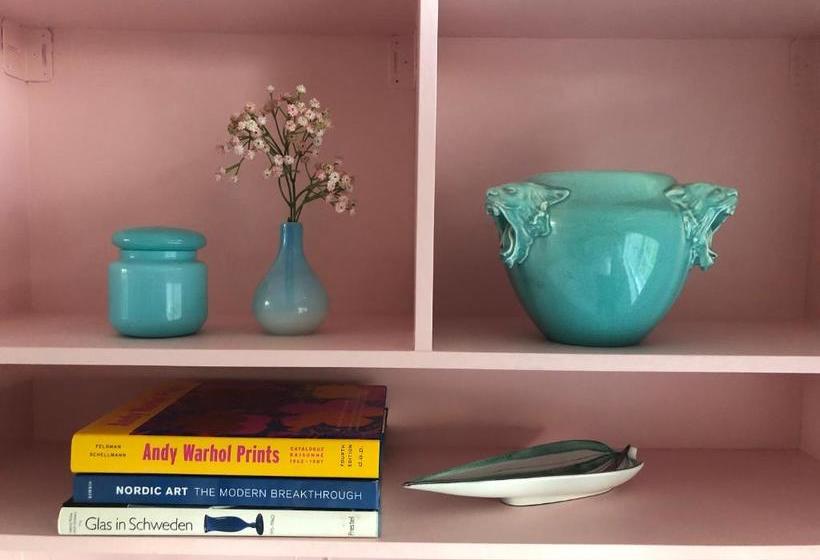 ベッドアンドブレックファースト Artstay