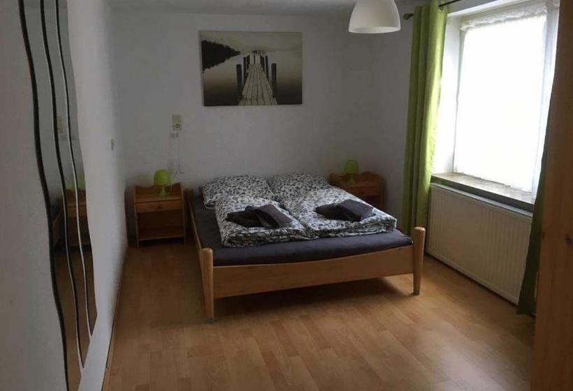 ホテル Ferienhuus Schwalbennüst, 15183