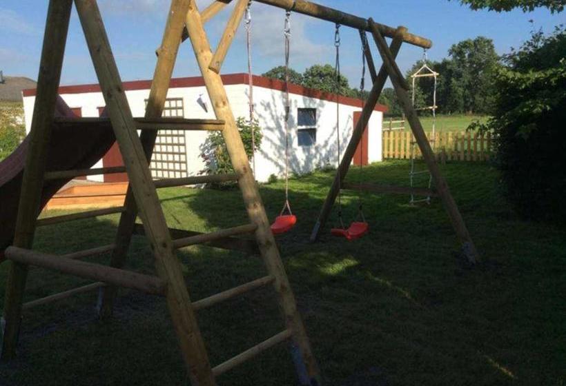 ホテル Ferienhuus Schwalbennüst, 15183