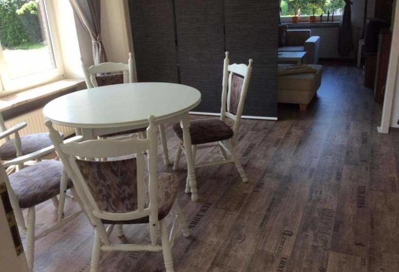 ホテル Ferienhuus Schwalbennüst, 15183