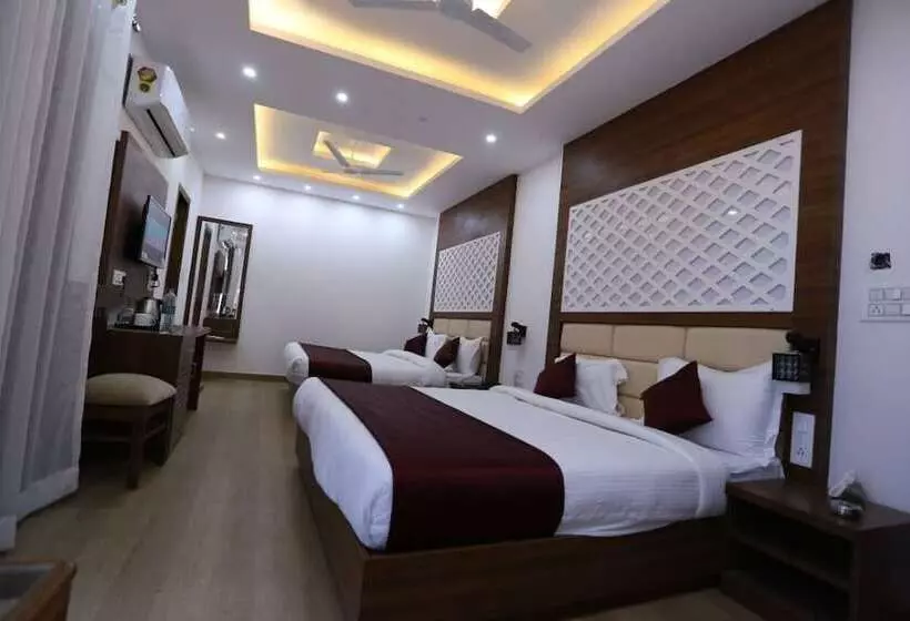 ホテル Ghai Residency