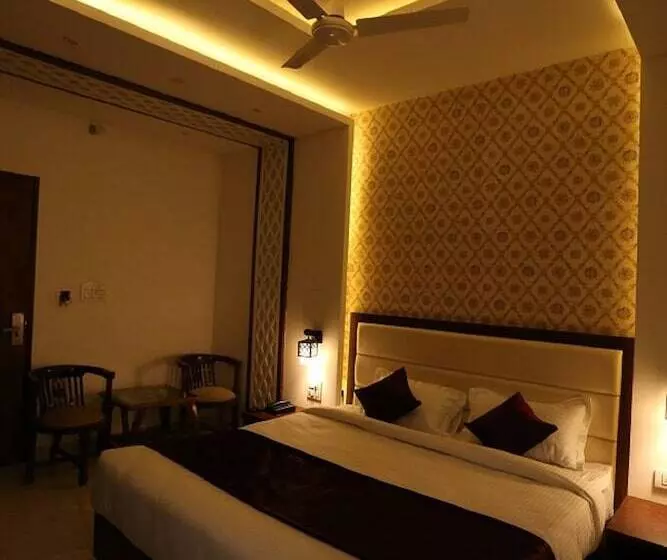 ホテル Ghai Residency