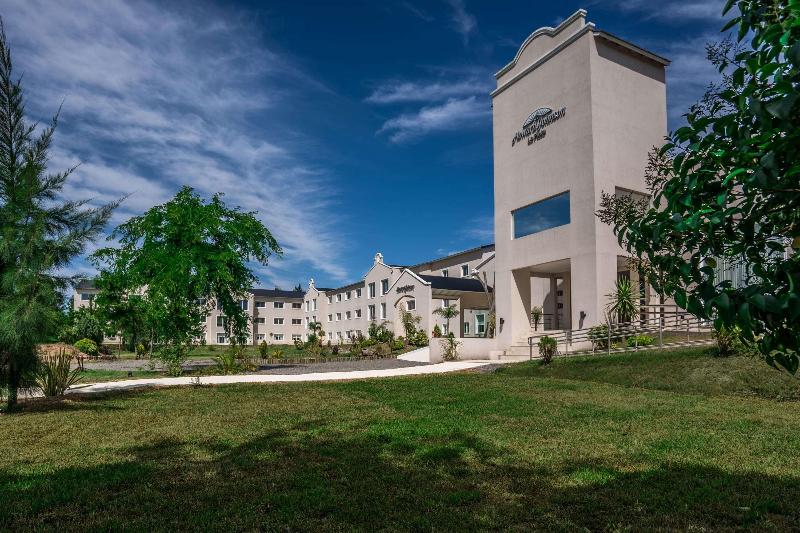 酒店 Howard Johnson Plaza & Convention Center Spa La Plata