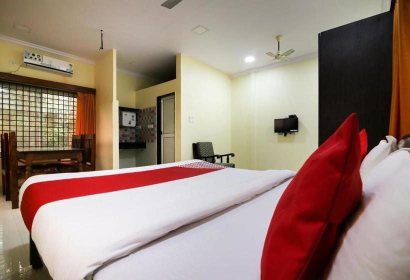 Hotel Oyo 47344 Morjim Palms Stays