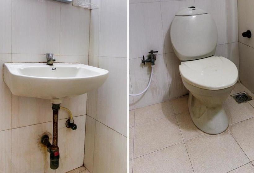 בית מלון כפרי Oyo 69269 Green Star Residency