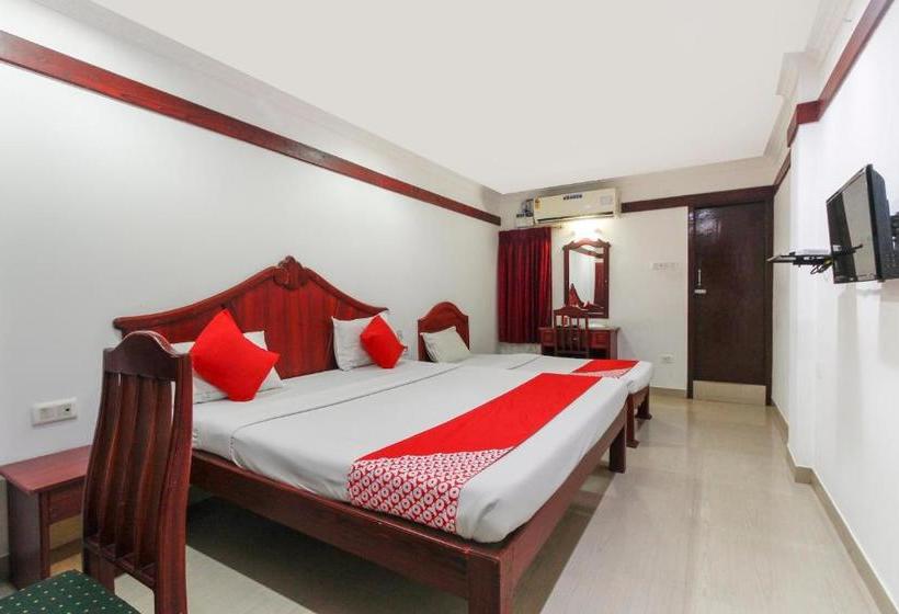 בית מלון כפרי Oyo 69269 Green Star Residency