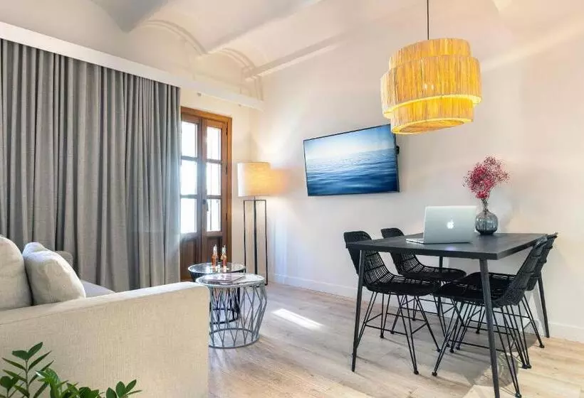 Hotelli Samaritana Suites