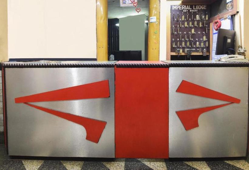 호텔 Spot On 67255 Imperial Lodge