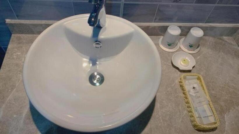 Отель Greentree Inn Shangrao Shangrao District Yueliangwan Automobile City Business