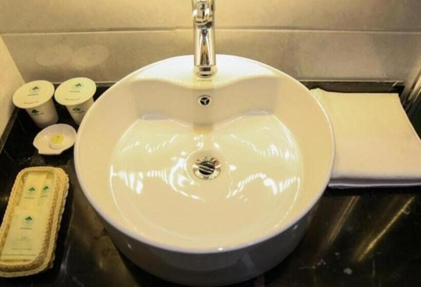 Отель Greentree Inn Shangrao Shangrao District Yueliangwan Automobile City Business